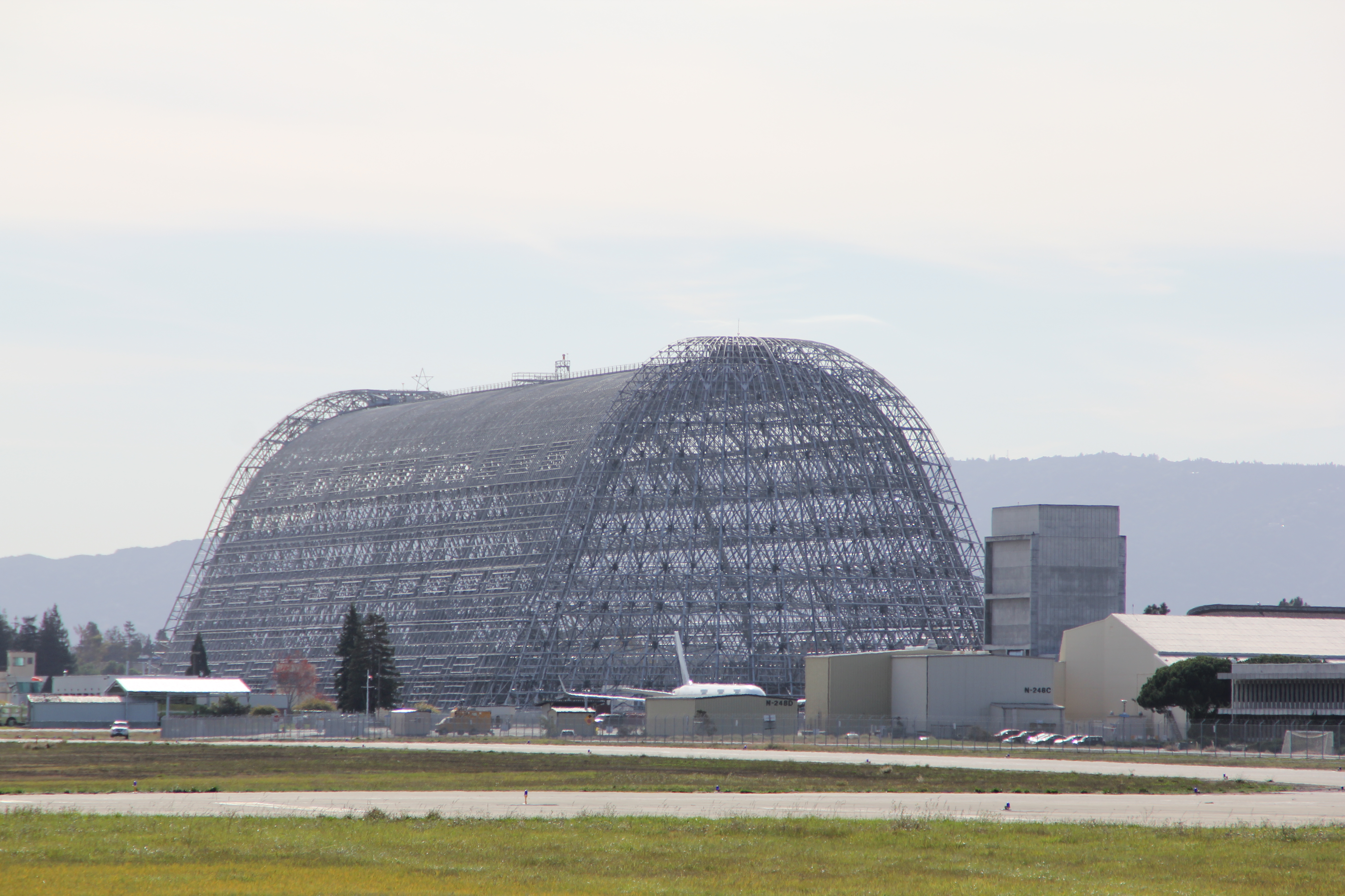 Hangar 1 side and end view, building skin removed